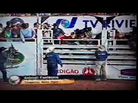 Claudemir dos Santos ,Porquinho de Terra Rica PR campeão rodeio de Rio Verde GO 2004