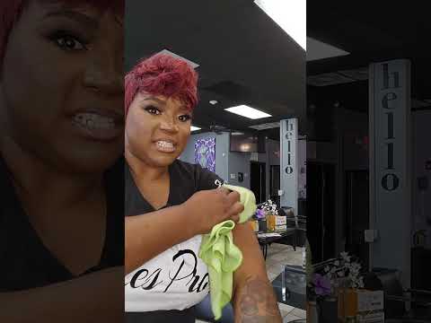 How to shape a short wig