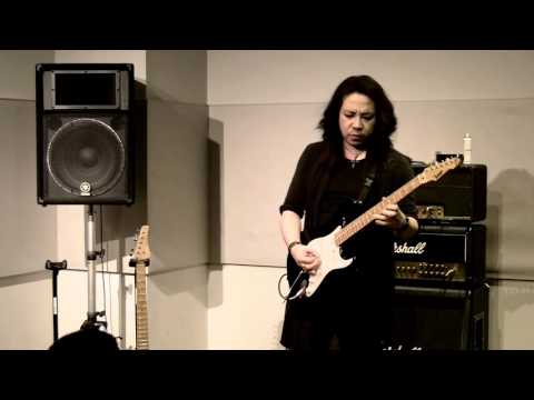 Evil Eye/YNGWIE MALMSTEEN performed by Kelly SIMONZ