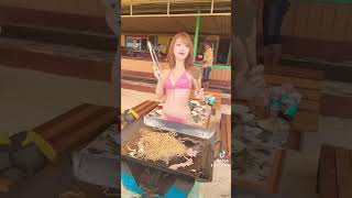 【TikTok】ビキニでBBQ?焼きそば作った❤️in 沖縄 瀬底島