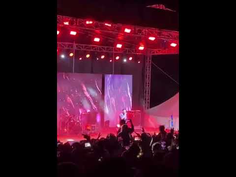 I love this song😌💚💚