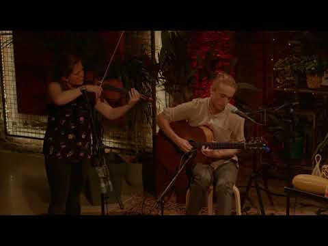 Kabantu: Pentewan Sun live at the Yard