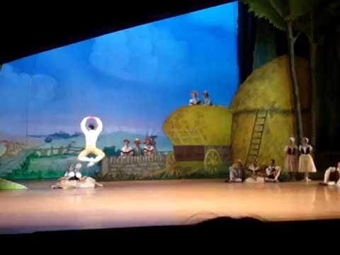 Paul Marque (Colas) - La Fille mal gardée (acte 1, variation du pdd de Fanny Essler)