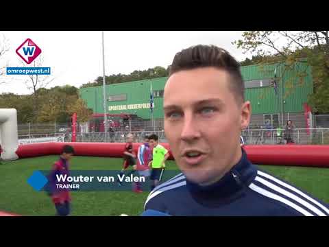 200 jonge Ajax-fans hebben dag van hun leven bij UVS