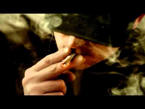 Lange Ritchie Ft. Rwina B - Je dikke moeder