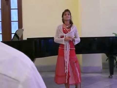 Heidy del Carmen Sanabria Sosa canta Bel raggio lusinghier de Gioachino Rossini
