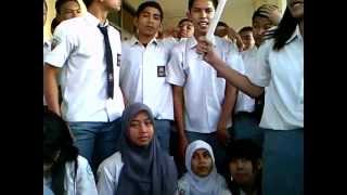 preview picture of video 'latihan paduan suara smkn 1 singosari'