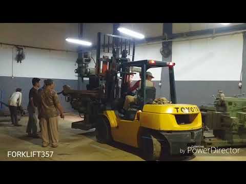 Forklift Action Loading Mesin Milling Mesin Bubut