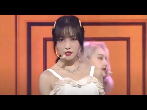 Apple - GFriend (여자친구) Lotte Duty Free Family Concert 2020