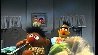 Sesamstraße - Ich tanze mich jetzt Müd - Ernie &amp; Bert