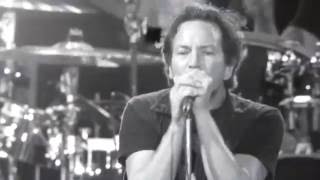 Pearl Jam - Given To Fly - Fenway Park (August 5, 2016)