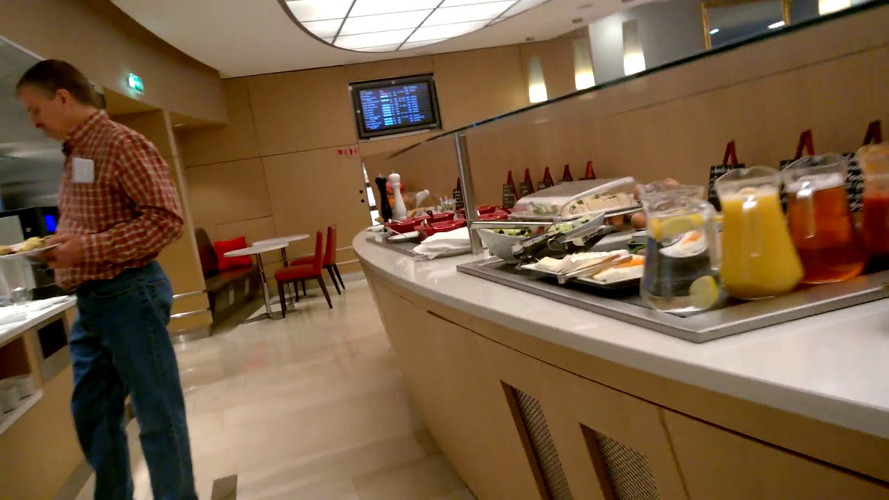 American Airlines Admirals Club thumbnail