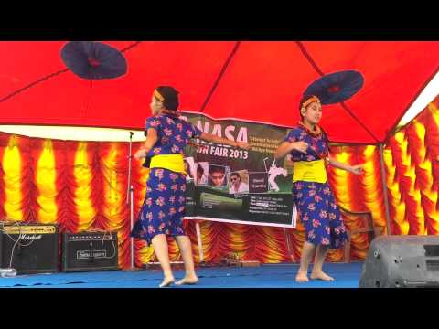 wow really amazing dance by two nasaean girl....