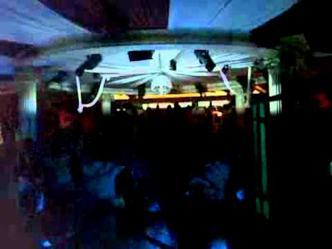 Vix Deejay plays Hitfinders feat Zandile Zulu - Big Love @ Baia Imperiale Venerdì 2 Settembre 2011