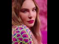 La Niña De La Escuela - Lola Indigo ft. TINI y Belinda