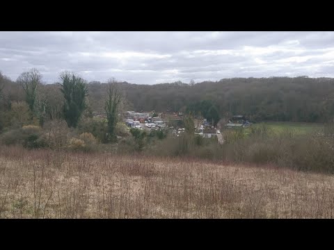 Walking about in New Addington Live! 05/03/2021 - Mobile Stream (173)