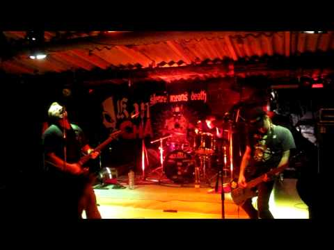 silence means death 02 - kanivo chaos 2010 montréal (F)