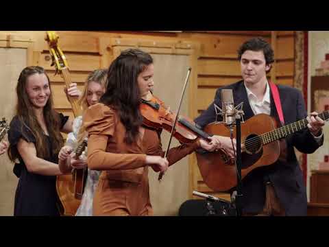 The Burnett Sisters - New River Train