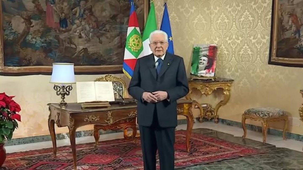Mattarella: Chiuso anno non facile, speriamo tempi migliori