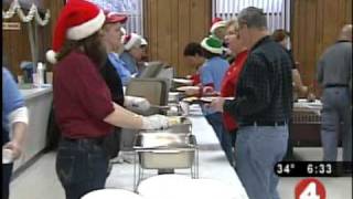 preview picture of video 'Fire Co throws breakfast with Santa'