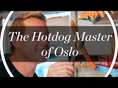 Street food in Oslo: the only hotdog stand in town