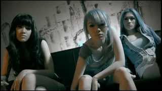 Download lagu Dewi dewi - Takkan ada cinta yang lain mp3 Download lagu Dewi dewi - Takkan ada cinta yang lain mp3