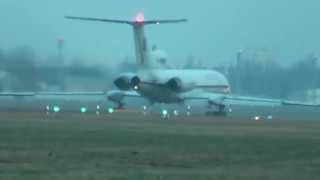 preview picture of video 'Abflug Rossija TU-154M in Berlin-Tegel - старт России Ту-154М в Берлин-Тегель'