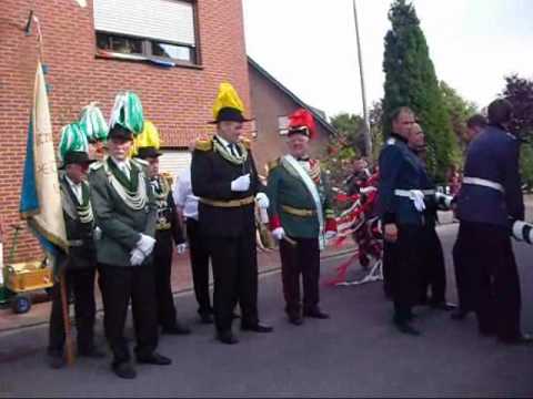 Setzen Königsbaum Schützenfest Leutherheide 2010.wmv