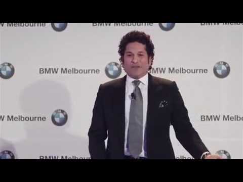 Sachin Tendulkar helps Rahul Dravid counter reverse swing in a unique way