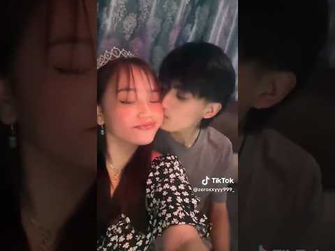 What zerox ff kissed his girlfriend 🤪 🥵