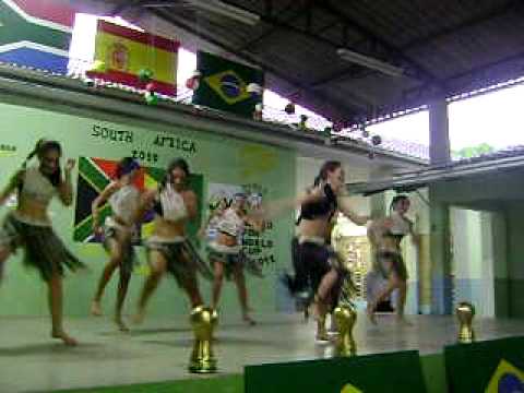 Waka Waka ( Faça, Faça), Mini Shakiras da Escola São João Bosco .