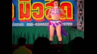 hot girls dancing in Thailand