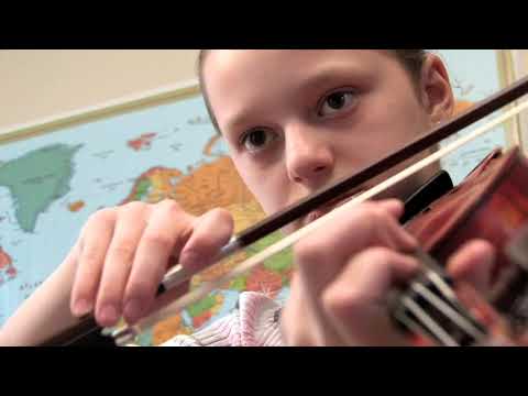 Maria Ioudenitch, Portrait of a Violinist at Age 11