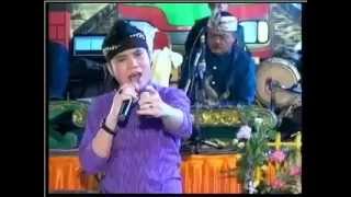 Download lagu DIMAS TEJO LANGIT MENDUNG KUTO NGAWI mp3