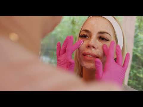 RealSelf House of Modern Beauty attendees try Vivace for firmer skin