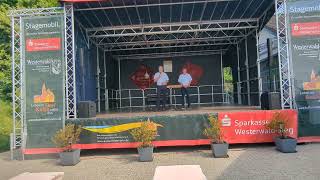 Begrüßung und Gratulationen