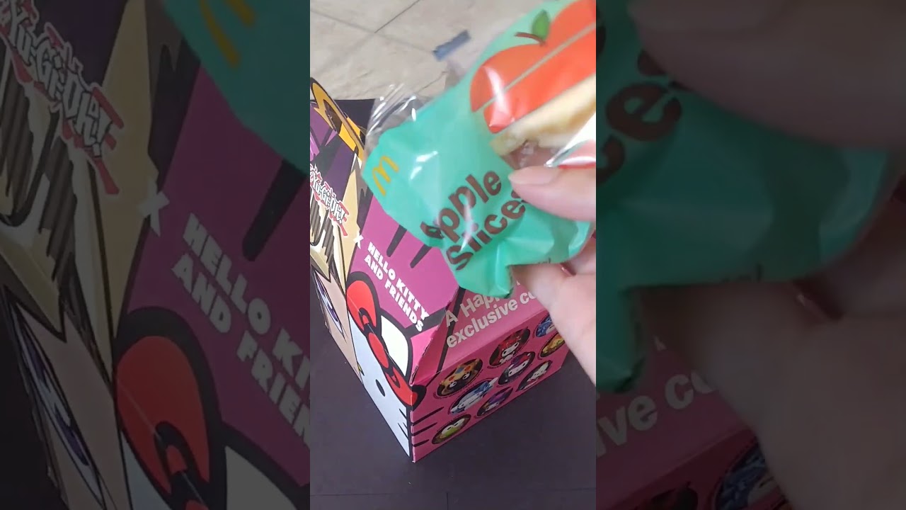 Sanrio Hello Kitty x Yu-Gi-Oh! McDonald's Happy Meal Collab - First Unboxing!