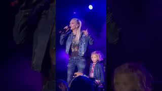 Gwen Stefani performing “Don’t Speak” at One Love Malibu Benefit Concert in Calabasas 12/2/188