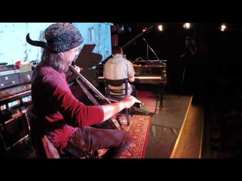 CEEYS live in Berlin (Roter Salon)