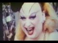 Pink Flamingos  Escena final del perro Español