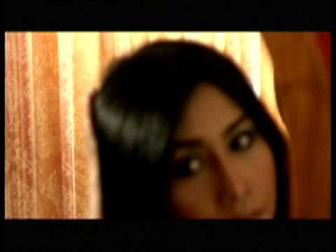 download lagu mp3 mp4 Lirik Lagu Ella Jauh Di Mata, download lagu Lirik Lagu Ella Jauh Di Mata gratis, unduh video klip Lirik Lagu Ella Jauh Di Mata