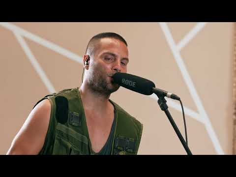 Paul Lizzi performing GAIN live