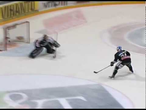 19.4.2010 TPS - JYP - Xtra: Erkinjuntti kikkailee