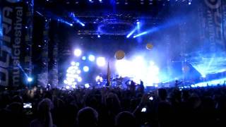 Chemical Brothers - Escape Velocity -Live @ Ultra Music Festival 2011
