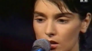 Sinéad O&#39;Connor - Irish Ways and Irish Laws