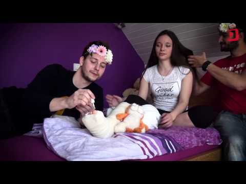 Alen in Uroš v postelji Klare Jazbec