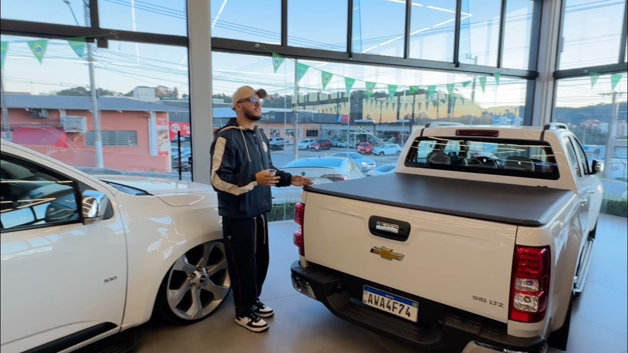 QUAL DAS DUAS S10 VOCÊ ESCOLHERIA?