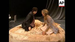 A young, unknown actor will play Hamlet in new production video