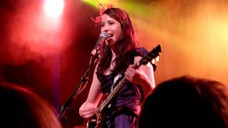 Nerina Pallot - Everybody&#39;s Gone To War (Live)