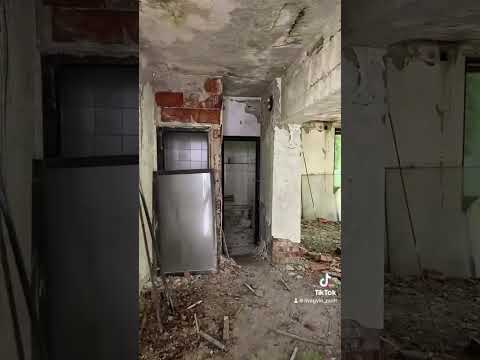 Soproni Ágnes elhagyatott házában